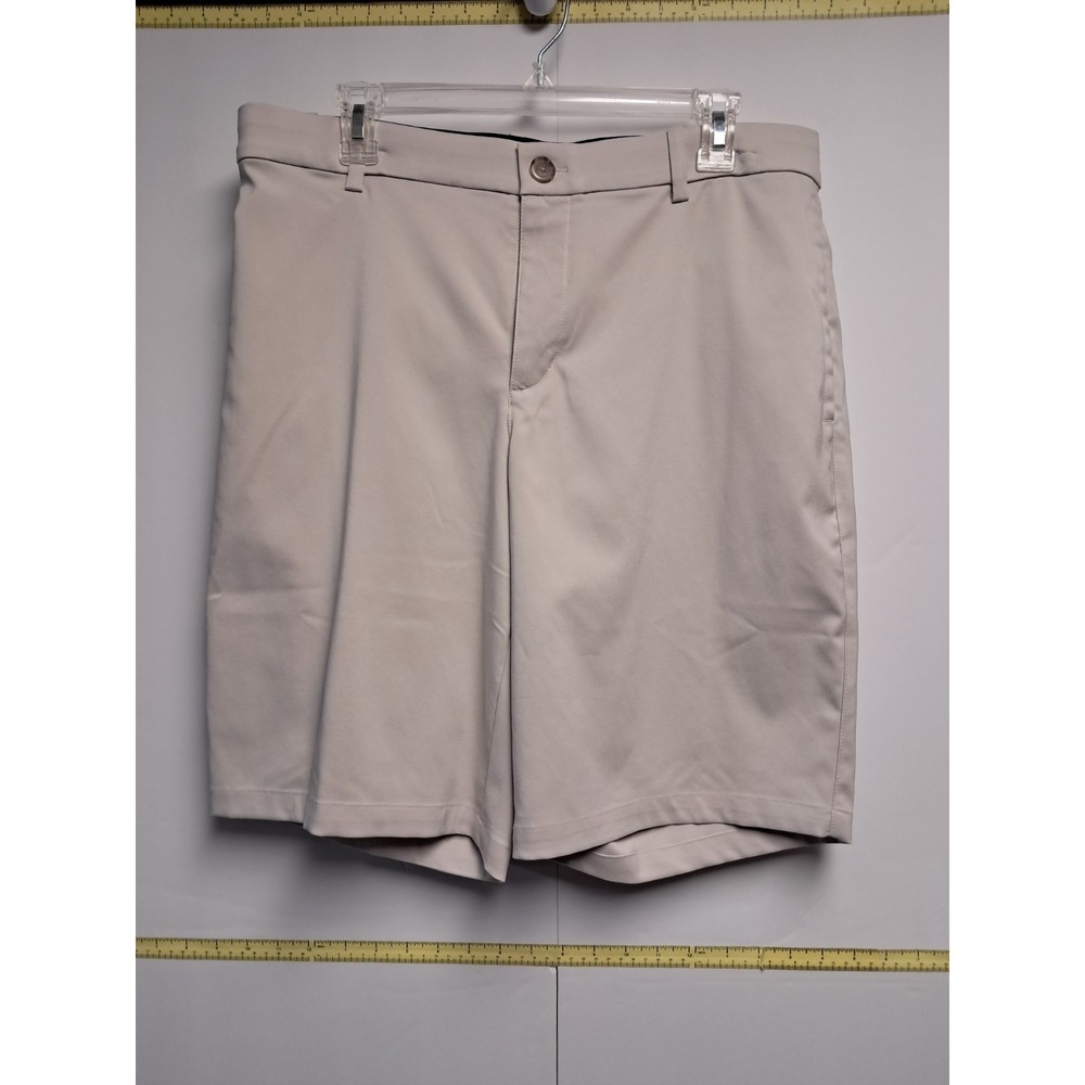 Mens Nike‎ Tan Golf Shorts-Light Tan  Size 34